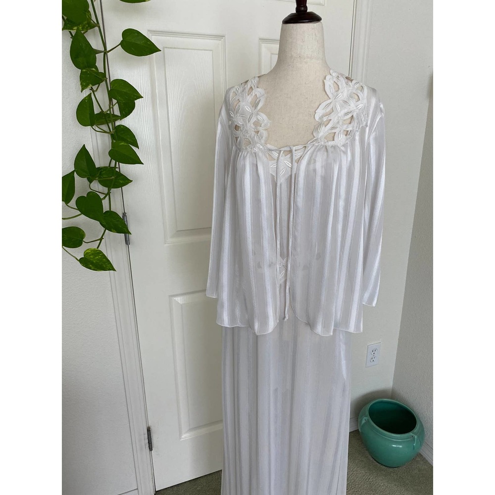 Negligee Set…Vintage Parisian Maid Nightgown & Peignoir Lingerie 2 piece set.